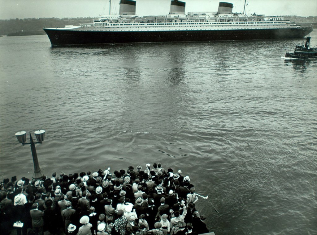 SS Normandie: Design, Service and the Fire at Pier 88